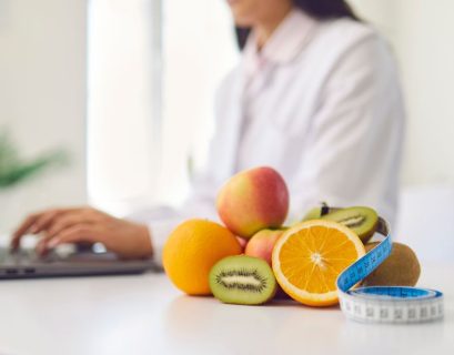 A Comprehensive Guide to Careers in Nutrition and Dietetics