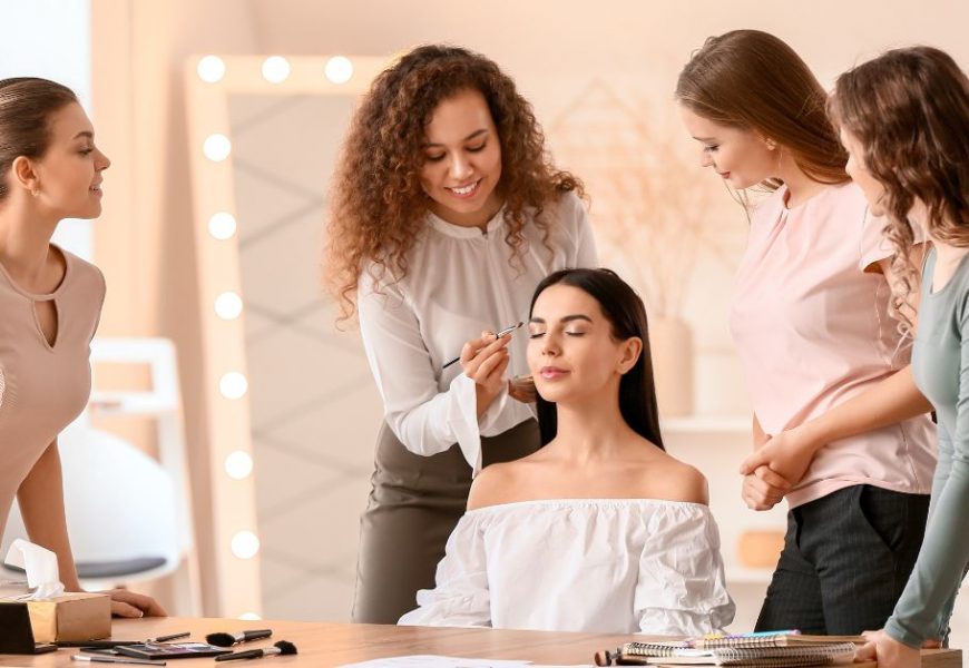 A Comprehensive Guide to Advanced Makeup and Makeup Artist Courses